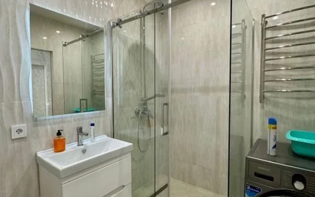 Na Pereletnoy 22 Flat