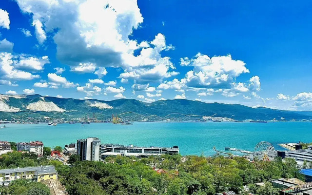 Zhemchuzhina C Pryamym Vidom Na Mope Flat