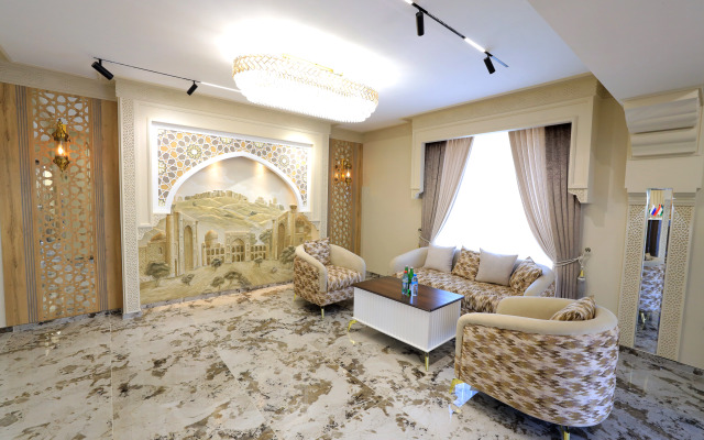 Amir Plaza Hotel