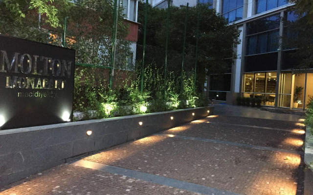 Molton Monapart Mecidiyekoy Hotel