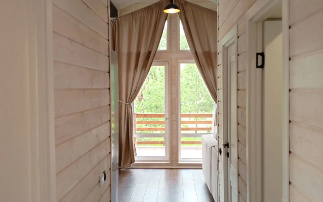 V Iskona Park Chalet