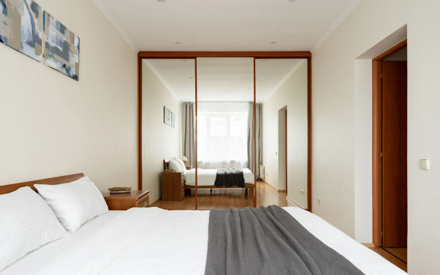 Апартаменты с балконом на набережной канала Грибоедова