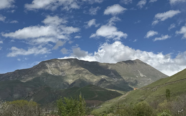 Частный дом Семейный Коттедж Тар