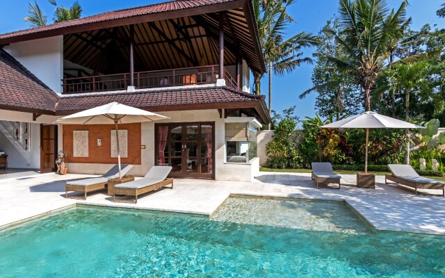 Вилла Candi Kecil Empat