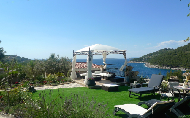 Stone House Poplat Villa