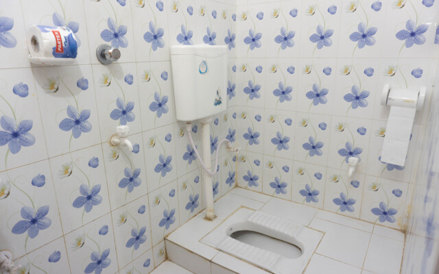 White House International Residential Hotel