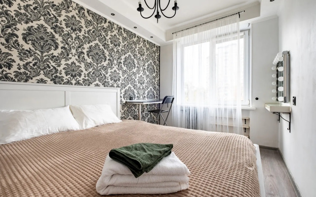 U Metro Zvezdnaya Apartments