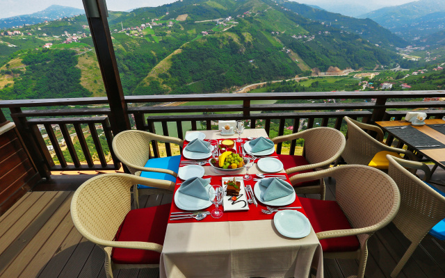 Sera Lake Resort Hotel
