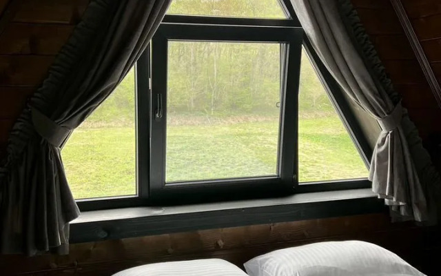 Частный дом Пещера