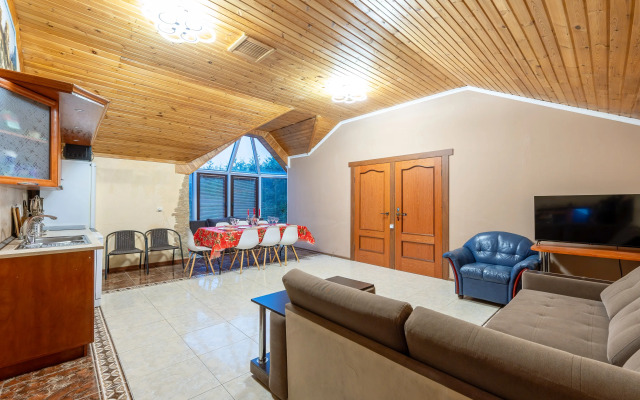 Uyutny GS Bolshoy Besedkoy I Klassnoy Baney Guest house