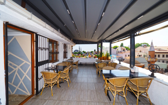 Renova Old City Hotel