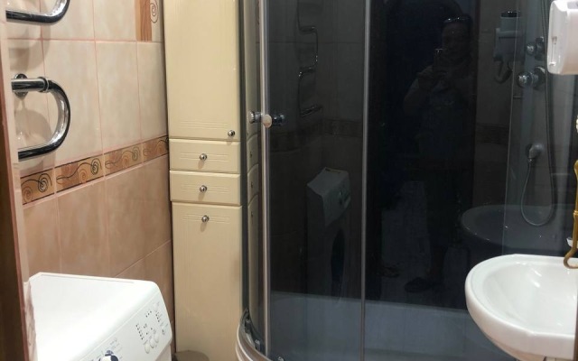 3 Komnatnaya Kvartira Dlya Bolshoy Kompanii Flat