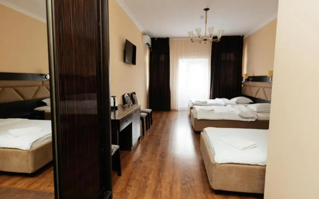 Hotel Alcazar