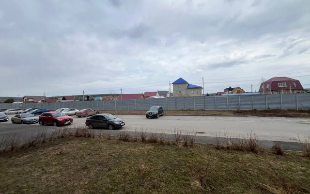 Unique Apart Bavariya ryadom s ZhK Tom. GTsS Kuzbass. Oblastnym sudom i Tennisnym tsentrom na Bavarskoy 6/1 Apartments