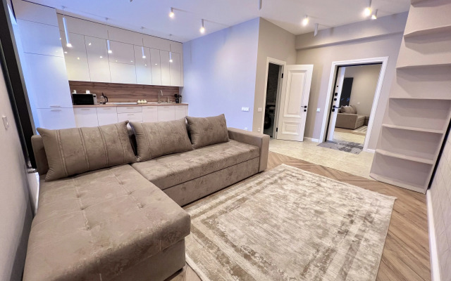 Lyuks Ryadom S Plyazhem Flat