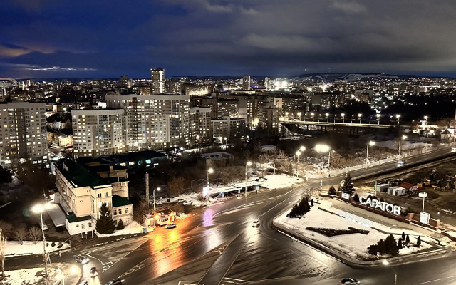 Квартира Комфорт на набережной с шикарным видом возле моста