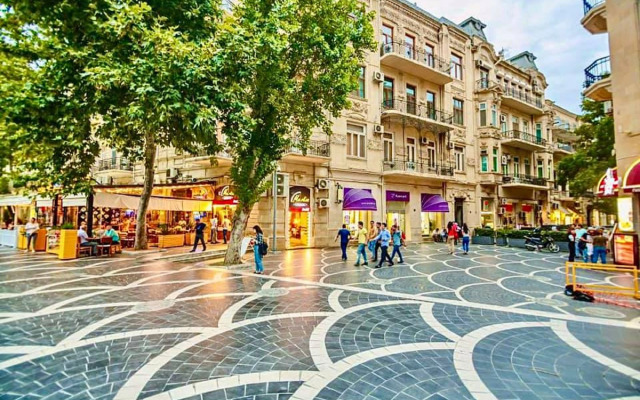 Maris Baku Hotel