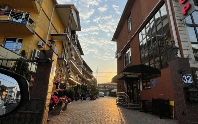 Atlant Hotel