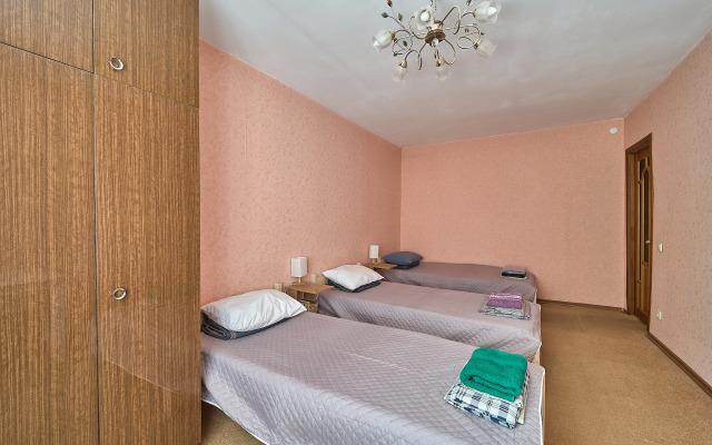 Квартира Двухкомнатная на Мира 12