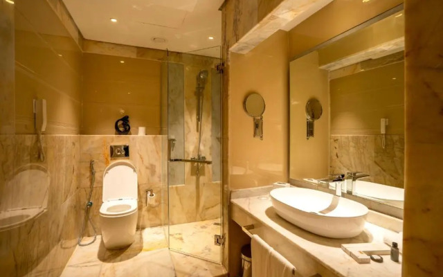 La Zona Continental Hotel