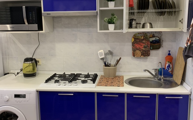 Квартира с Балконом на Строителей 28