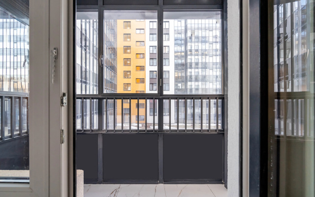 Apartments Apricot Tree ArtLine 1