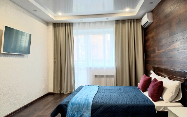 Квартира сети Неотель панорамная рядом с ВГУ, памятником Славы