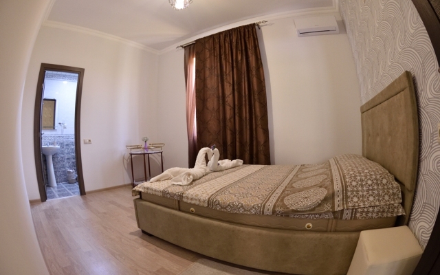 Siran Guest House