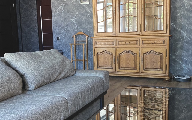 Na Nakhimsona Flat