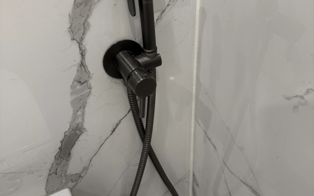 Uyutnaya S Potryasayuschim Vidom Flat