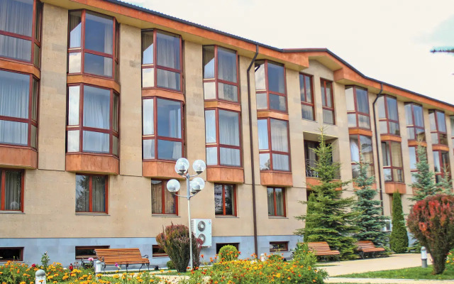 Hotel Russia