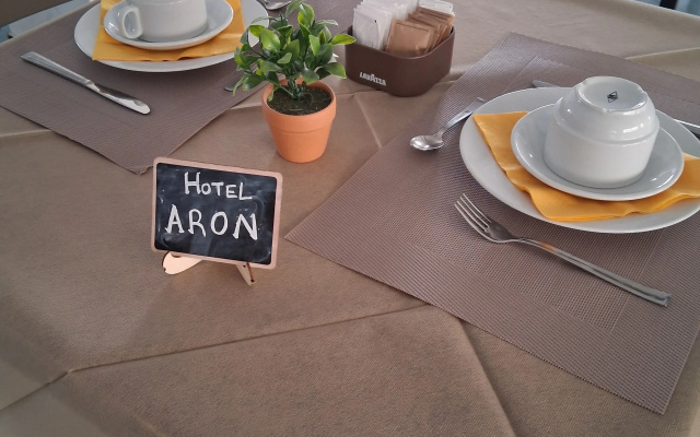 Отель Aron Rimini