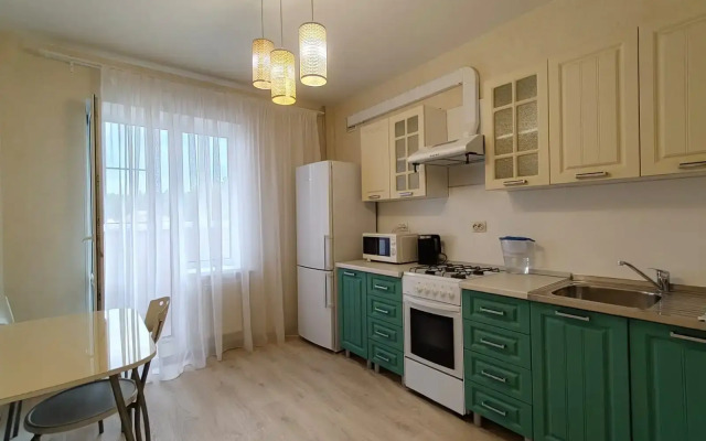 Квартира Любимый Дом на Антонова 28 2 этаж