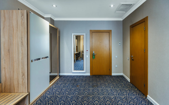 Metro City Hotel