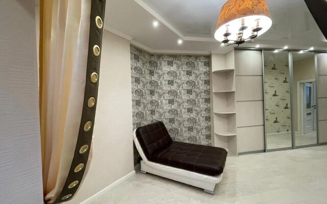 V Novom Elitnom Dome Flat