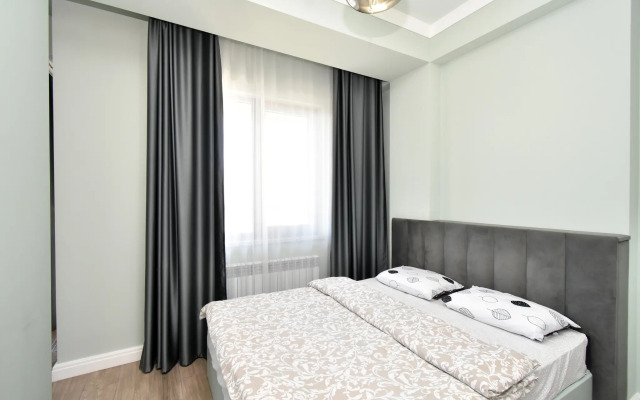 2-K v Novostroyke, Ulitsa Amiryana, Am2614 Flat