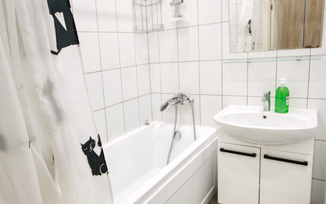 Na Prospekte Lenina 142 Apartments