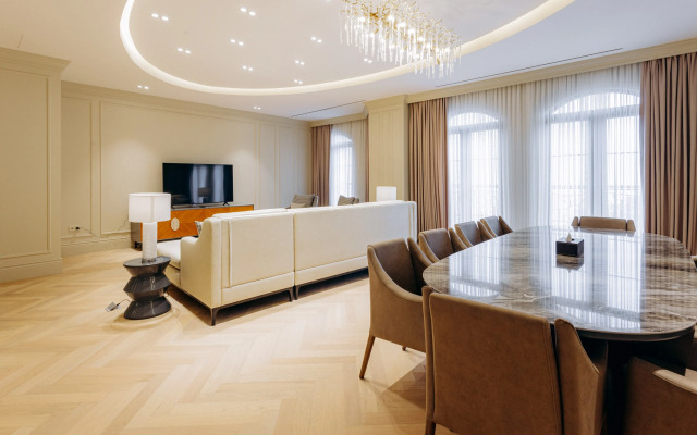 Апарт-отель Four Seasons