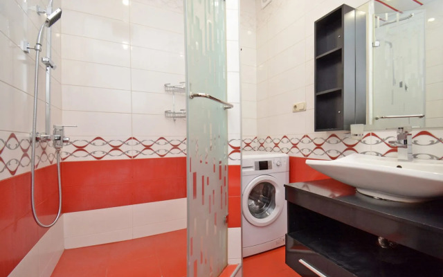 3-komn. v tsentre goroda na Severnom prospekte Flat HH550