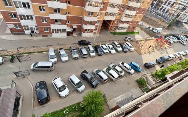 Sovremennaya evrotreshka v centre do 7 chelovek infrastruktura ryadom Apartments
