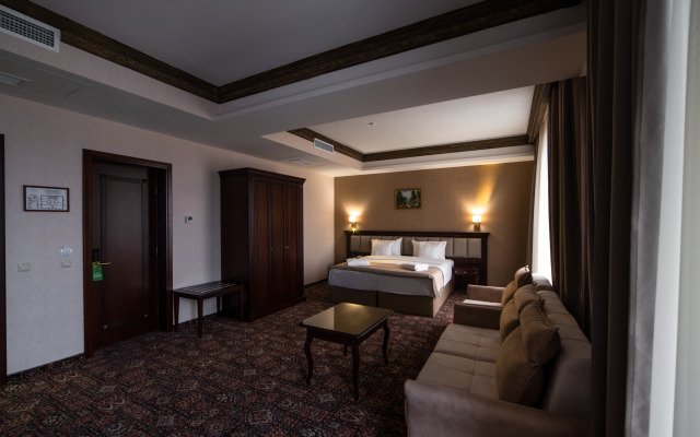 Konyak Hotel