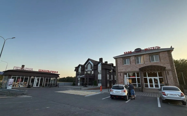 AV Mini hotel