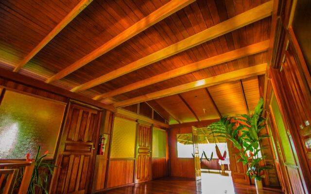 Casa Drake Lodge Hotel