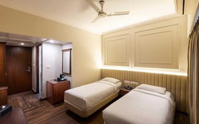Grand Kalinga Hotel