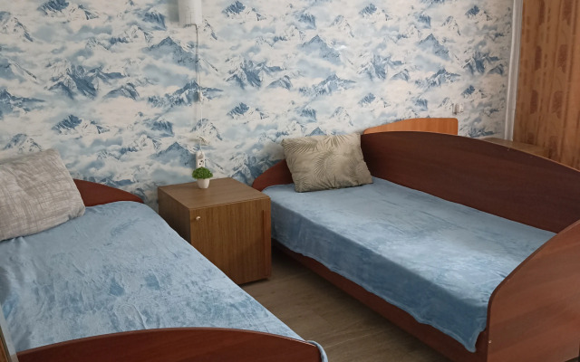 Мебелированные комнаты Уютная комната на 4 человека в трёхкомнатной квартире