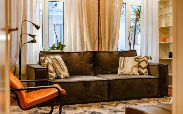 Апартаменты видовые у Сенной площади