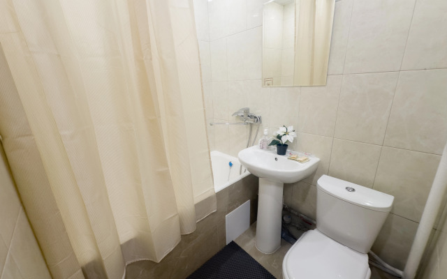 Na Vokzalnoy 3-86 Flat