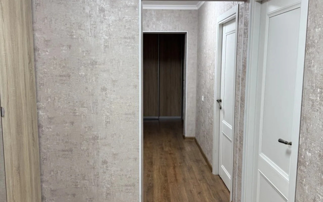 Lyuks Krestki Flat