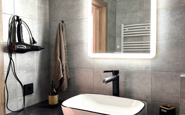 Nasutki Kld Nevskogo Flat