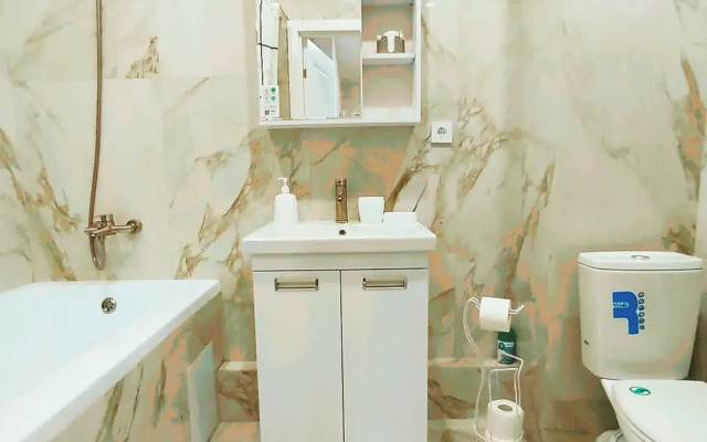 Ryadom S Tsentrom Flat